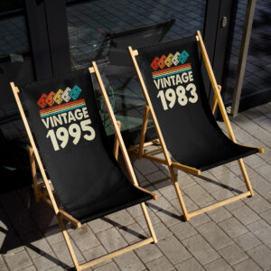 Personalizowany leżak vintage z kasetami - Stylowy leżak na prezent urodzinowy.