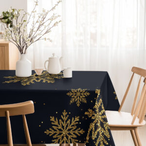 luksusowy obrus świąteczny w czerni i złocie