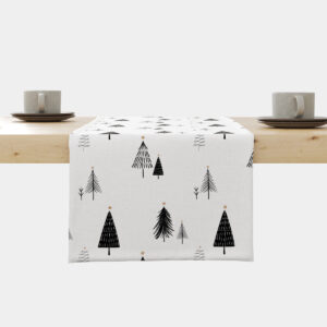 biały bieżnik świąteczny z czarnymi choinkami na stole