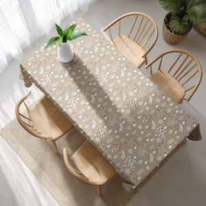 obrus beżowy z gałązkami i czerwonymi akcentami widok z góry