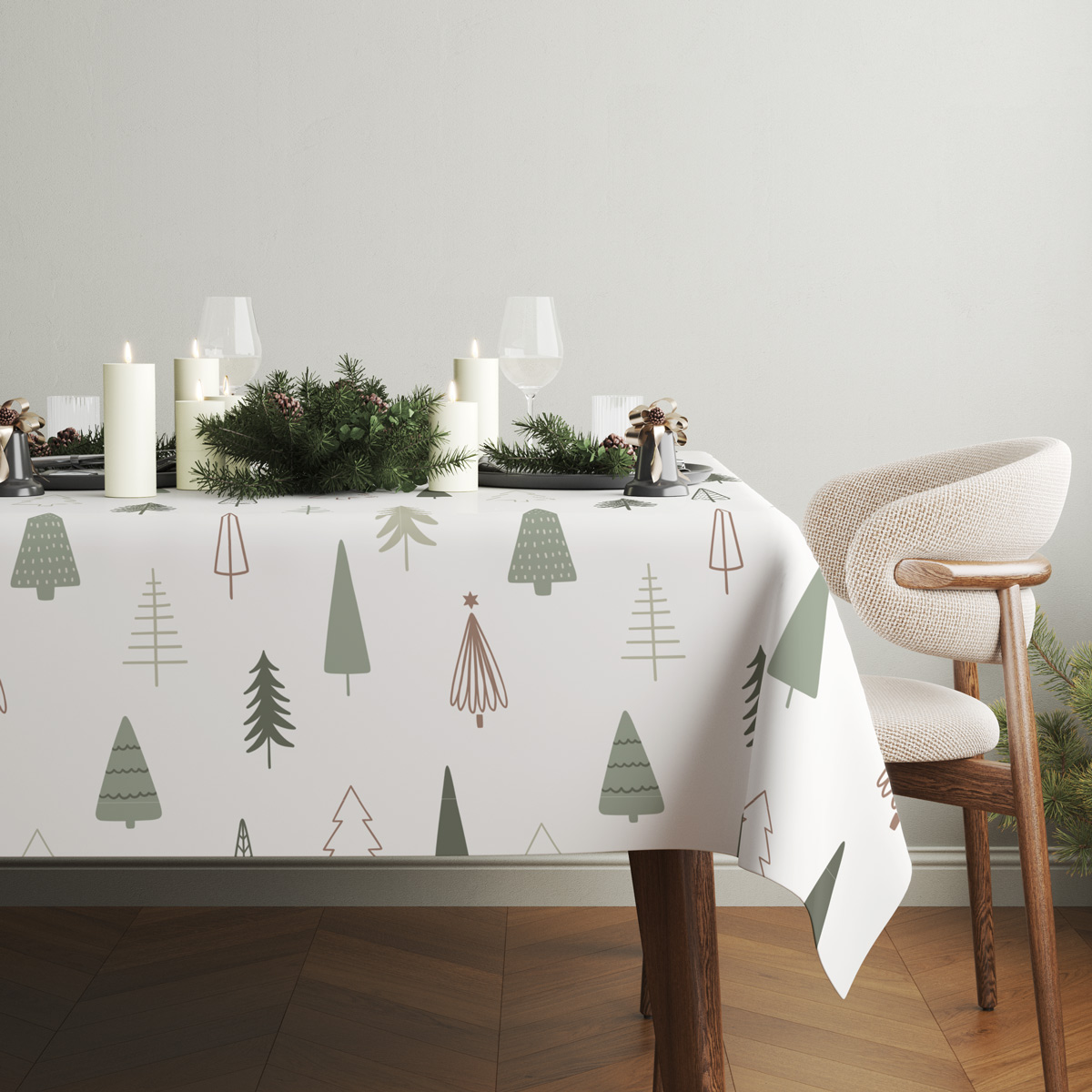 obrus biały z delikatnym choinkowym wzorem w aranżacji świątecznej