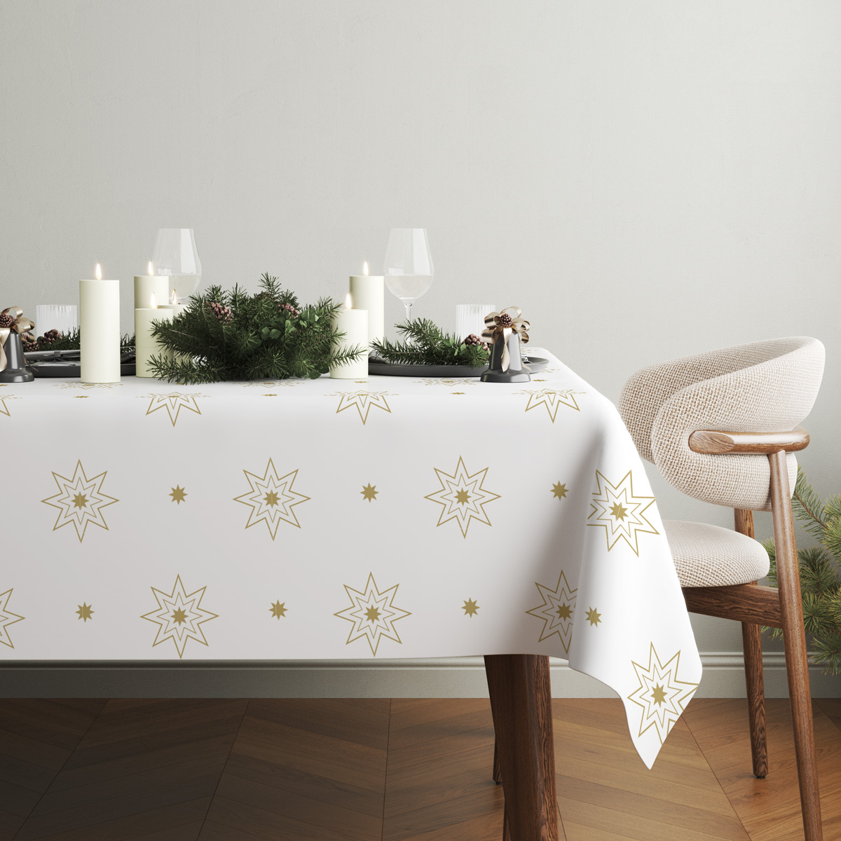 elegancki obrus świąteczny z motywem złotych gwiazd