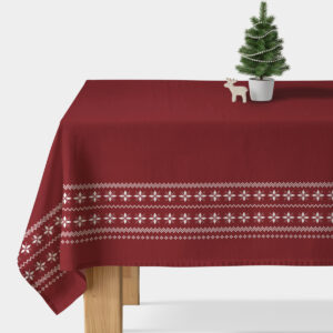 bordowy obrus świąteczny z białym skandynawskim wzorem