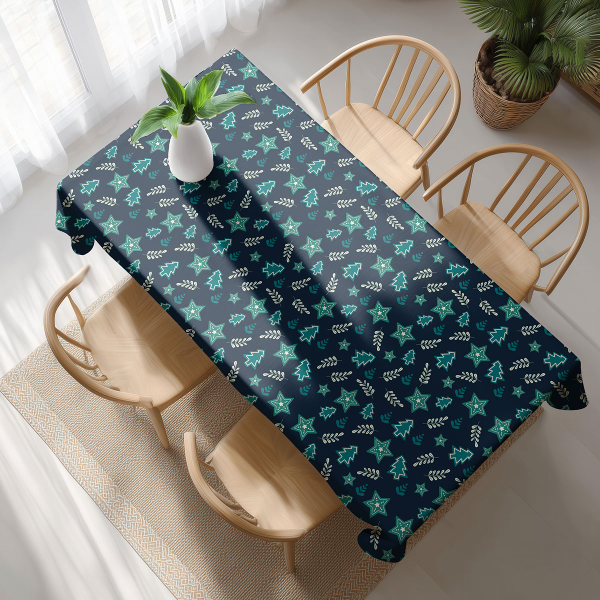 obrus w świąteczne wzory w granatowym kolorze