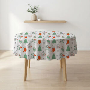 biały obrus świąteczny na wymiar z choinkami i zimowymi kubkami
