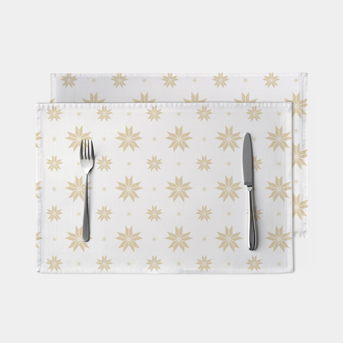 podkładka na stół biała ze złotymi gwiazdami – widok z góry