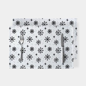 biała podkładka na stół ze wzorem płatków śniegu