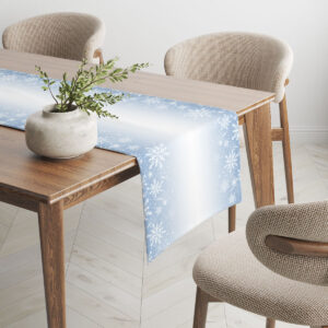 aranżacja wnętrza z zimowym bieżnikiem w śnieżynki