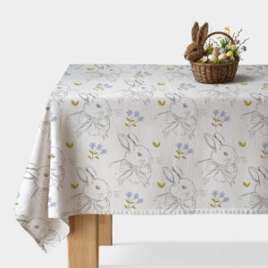 Obrus wielkanocny na wymiar z motywem króliczków na jasnym stole