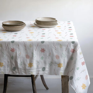 obrus wielkanocny szyty na wymiar jasna kolorystyka