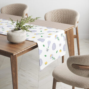 Bieżnik rozłożony na stole z wazonem i naturalnymi dodatkami tworzący spokojną, jasną kompozycję