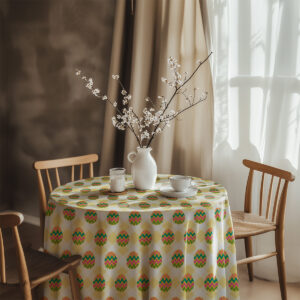 Aranżacja stołu z obrusem, biały wazon z gałązkami i filiżanka w przytulnym wnętrzu