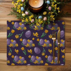 Aranżacja stołu z podkładką, wielkanocnym wieńcem z jajkami i palącą się świecą