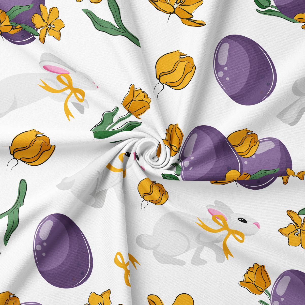 Zbliżenie na tkaninę z fioletowymi pisankami, żółtymi tulipanami i delikatnym zajączkiem