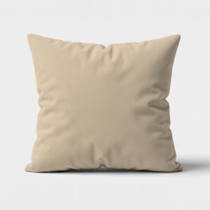 Główne ujęcie beżowej poduszki dekoracyjnej na jasnym tle