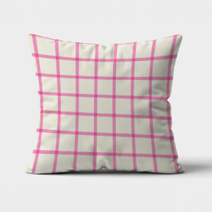 Przód poduszki dekoracyjnej z różową kratą na jasnym tle, ujęcie produktowe