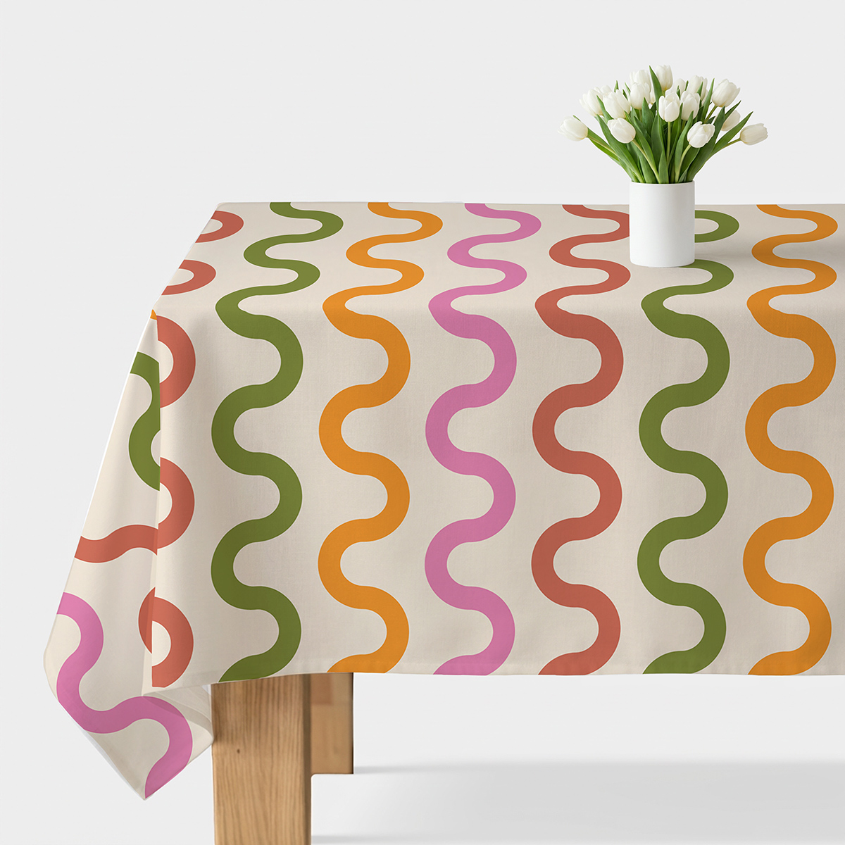 główny widok kremowy obrus z rytmicznymi falami w zieleni pomarańczy i różu