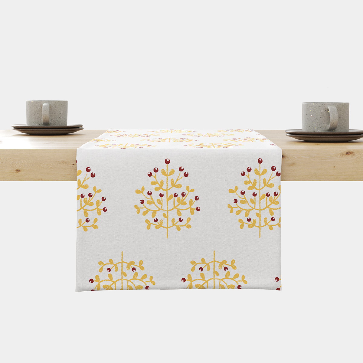 biały bieżnik z wzorem złotych gałązek i bordowych jagód na drewnianym stole, ujęcie z przodu