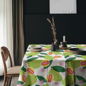 Aranżacja stołu z obrusem w jadalni, talerze i dekoracje na stole