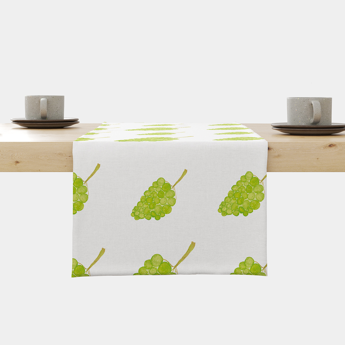 bieżnik z motywem zielonych kiści winogron ułożony na stole widok z przodu