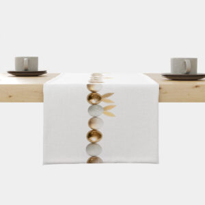 Główne ujęcie bieżnika z pionowym łańcuchem złotych i perłowych pisanek na jasnym tle