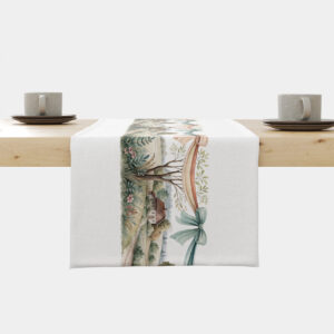 Bieżnik rozłożony na stole z malowanym pastelowym pejzażem i dekoracyjną kokardą wzdłuż środka