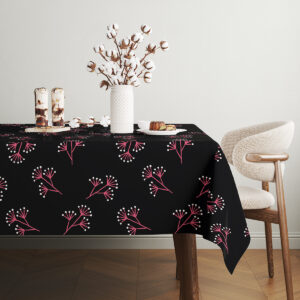 Aranżacja stołu z naturalnymi dodatkami i bawełnianą dekoracją, obrus z motywem gałązek