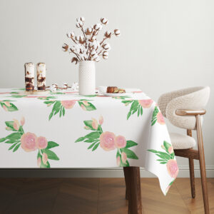 detal tkaniny pokazujący fakturę materiału i nasycenie kolorów wzoru