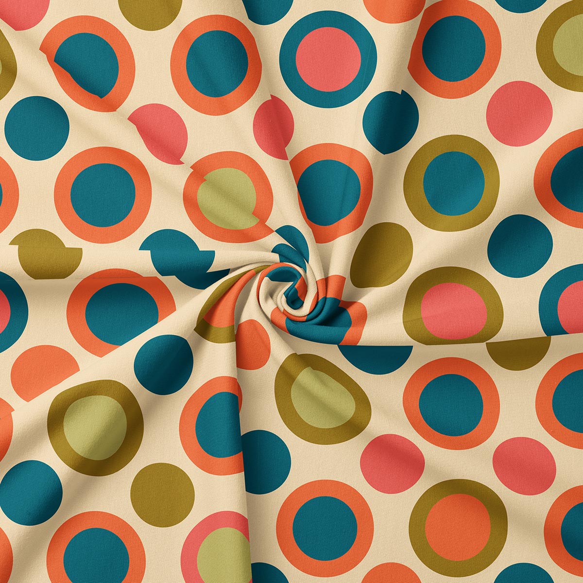 Zbliżenie na fakturę materiału i wielobarwne kółka, tkanina skręcona w środek