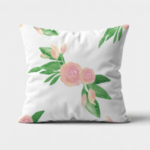 Przód poduszki z akwarelowym motywem róż i zielonych liści na białym tle
