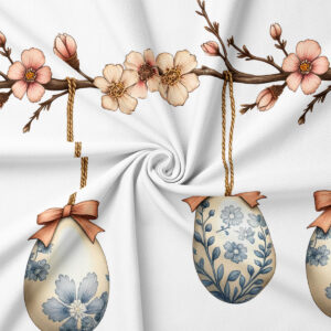 Zbliżenie nadruku pokazujące gałązkę z różowymi kwiatami i detale wiszących pisanek z kokardkami