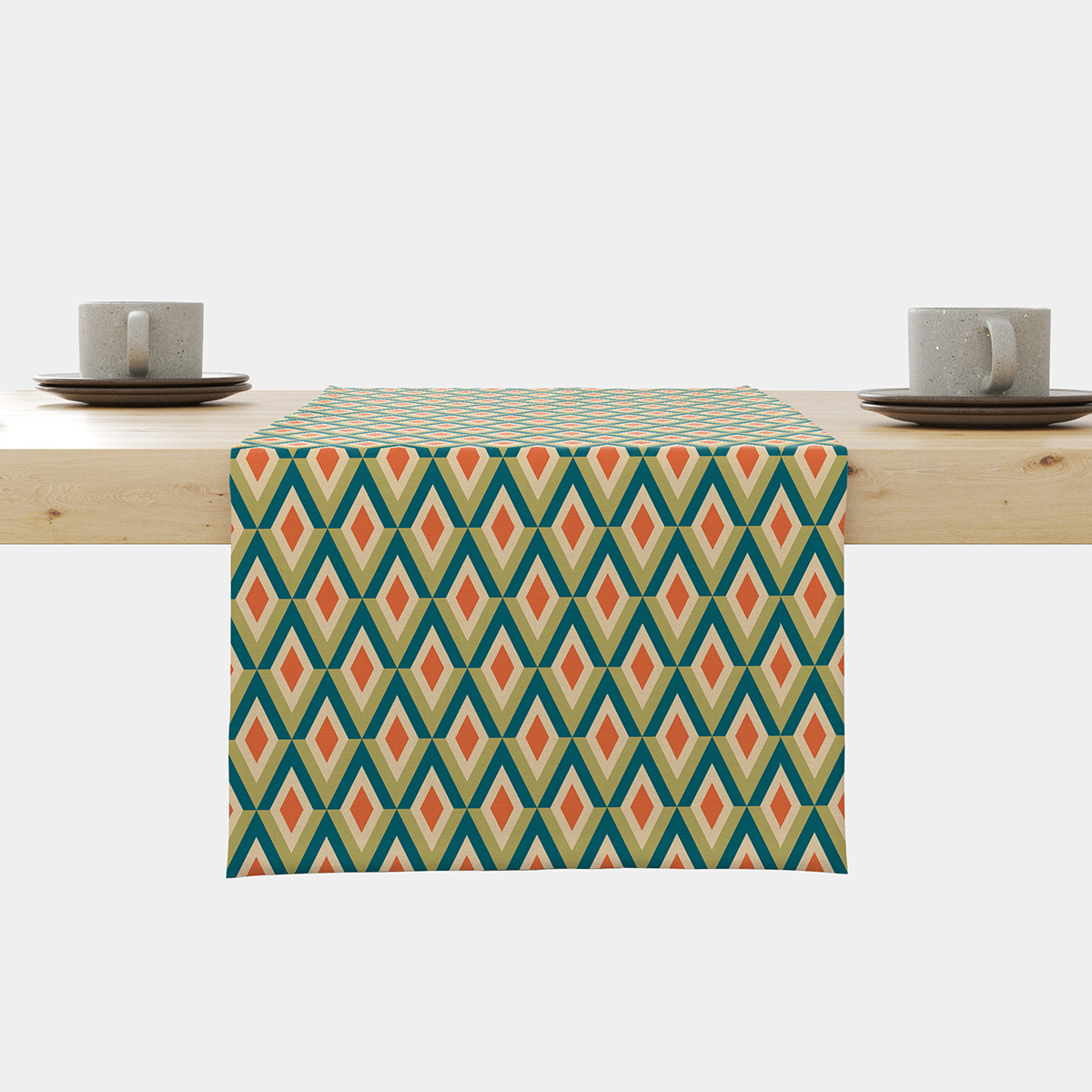 Bieżnik ułożony na stole z widokiem na geometryczny wzór i ciepłe kolory