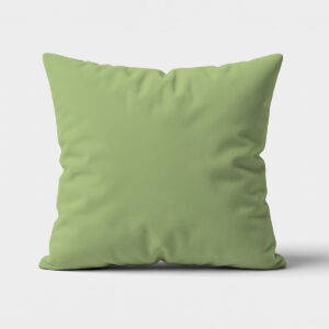 miętowa gładka poduszka dekoracyjna na białym tle, widok z przodu